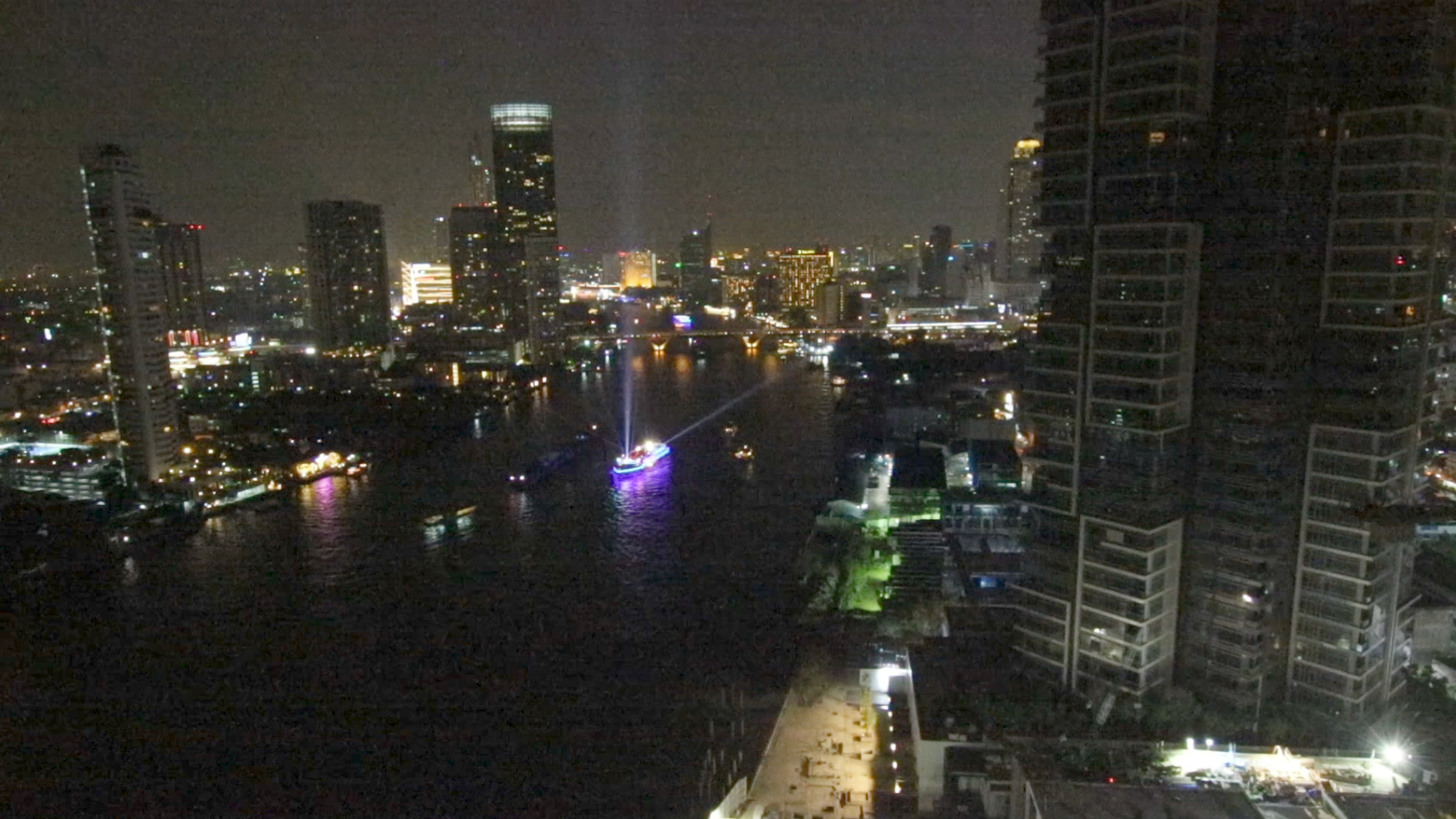 Blick auf den Chao Phraya in Bangkok